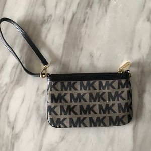 MICHAEL Michael Kors wristlet bag